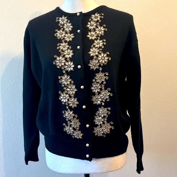 DKNYC Sweaters - DKNY Black w/Gold Beaded &’Silver Rhinestone & Pearl Sweater 100% Lambswool sz P